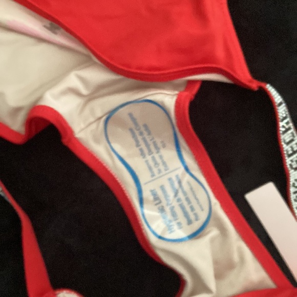 VS bombshell bikini red - Picture 9 of 11